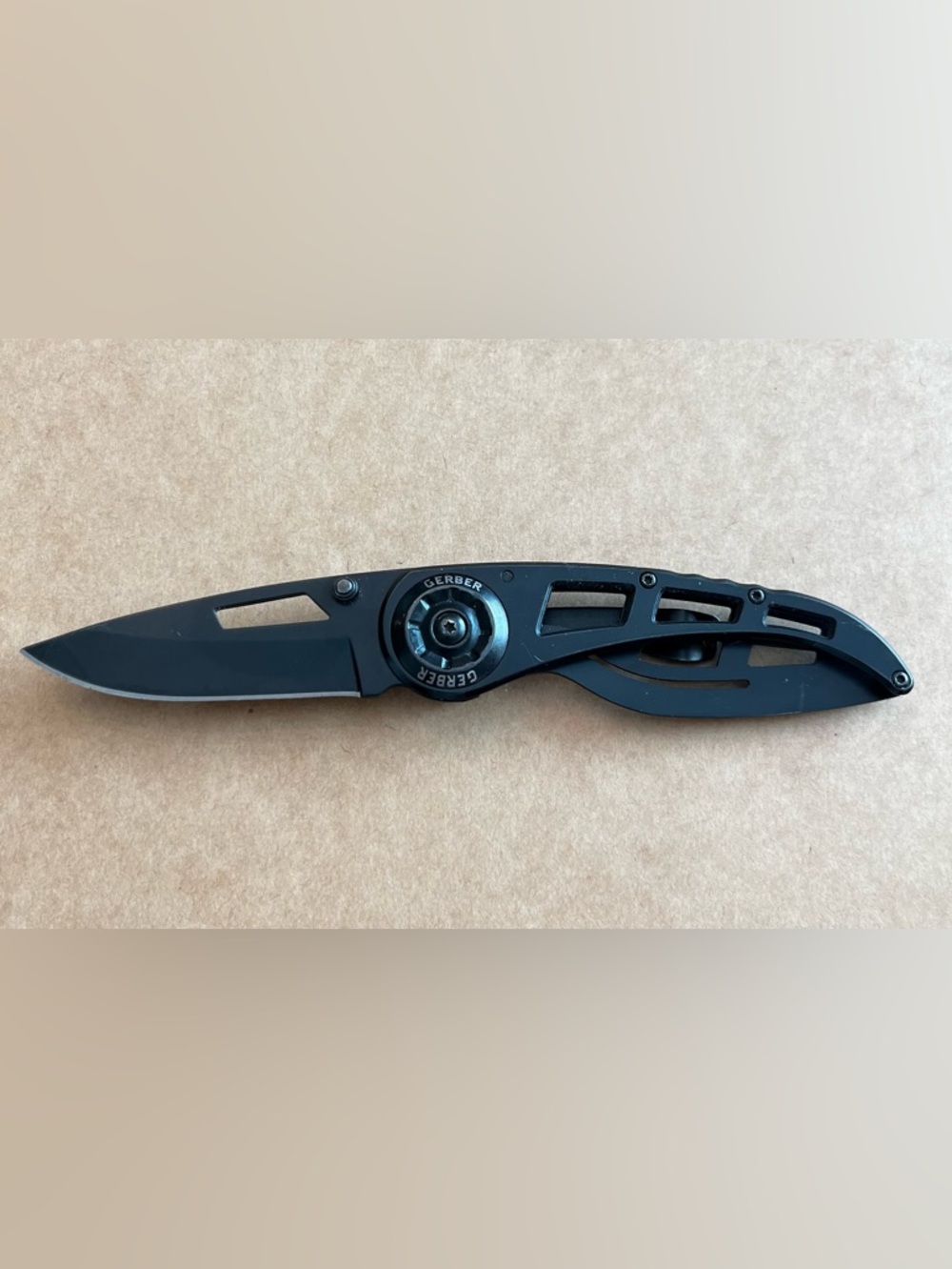 Gerber Folding / Folder Pocket Knife: Black w/ Pocket Clip 4660420A